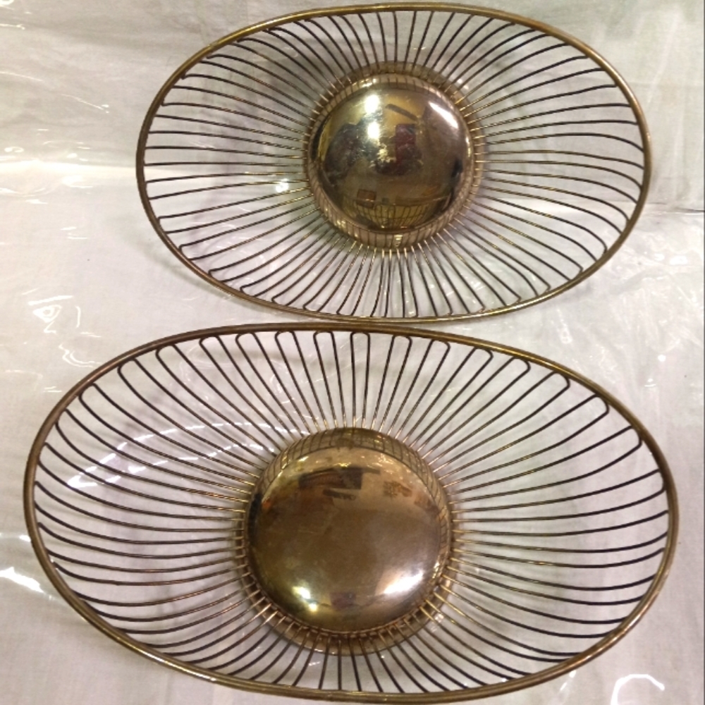 Oval Silver-Plated Bread/Fruit Wire Baskets , Dining Serve-ware Vintage